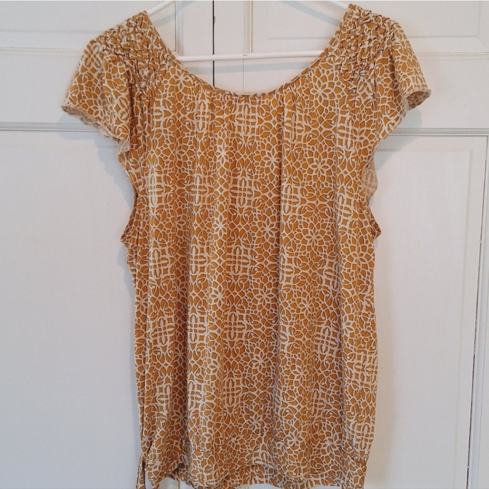 Elle ruffle sleeve top - Picture 3 of 5